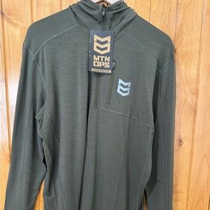 MTN OPS Hooded long-sleeve Shirt